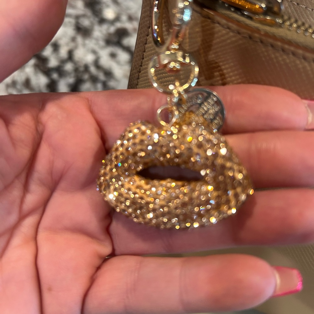 Prada Beige Saffiano Galleria Leather Satchel EUC w/ Pink Scarf and charm - Picture 12 of 16